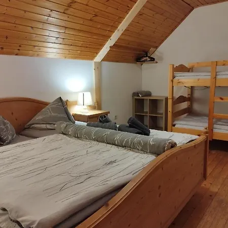 Grundnerhof مزرعة للإقامة Arriach